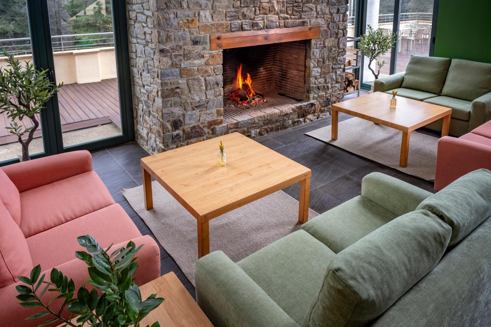 Vilar Rural De Sant Hilari Sacalm By Serhs Hotels Exterior photo